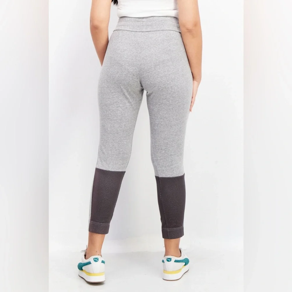 Under Armour Women Sportswear Fit Training Pant Grey small